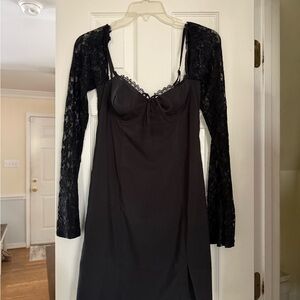Elegant Black Lace Sleeve Dress
